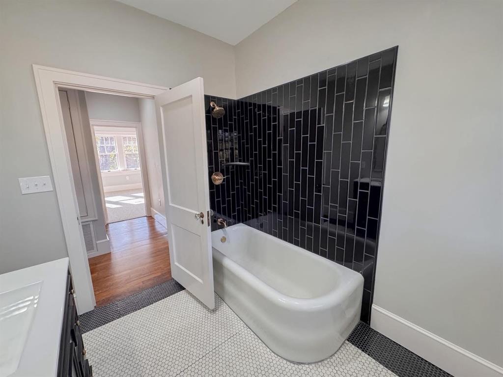 211 NW 4th Avenue - Photo 32