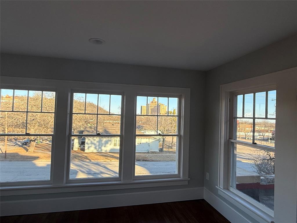 211 NW 4th Avenue - Photo 33