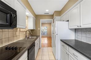 6011 E University Boulevard E - Photo 10