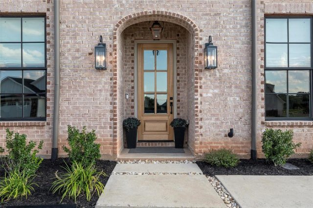 12014 Kenai Circle