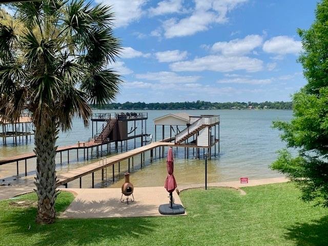 201 N Oak Acres Drive N