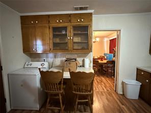 609 E Henry - Photo 13