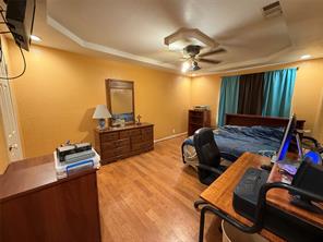 609 E Henry - Photo 17