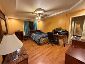 609 E Henry - Photo 19