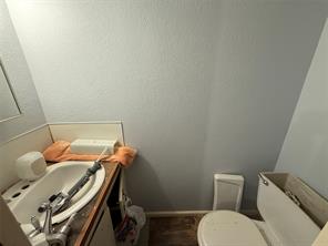 609 E Henry - Photo 28