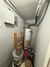 609 E Henry - Photo 29