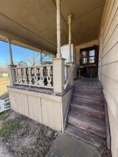 609 E Henry - Photo 5
