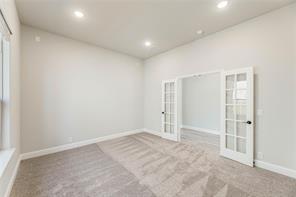 1076 Fleetwood Drive - Photo 11