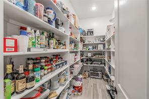 1076 Fleetwood Drive - Photo 15