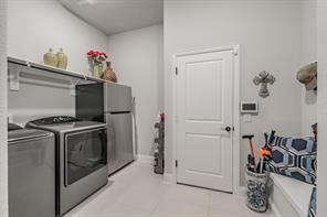 1076 Fleetwood Drive - Photo 24
