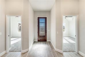 1076 Fleetwood Drive - Photo 4
