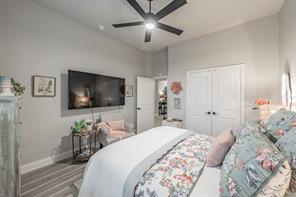 1076 Fleetwood Drive - Photo 7