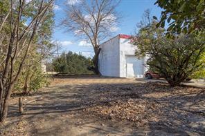 112 W Main Street - Photo 11