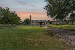 5413 Tin Top Highway - Photo 2
