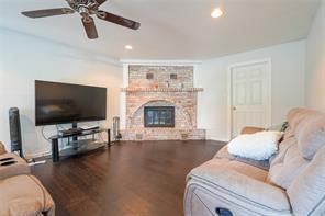 200 W Greenbriar Street - Photo 15