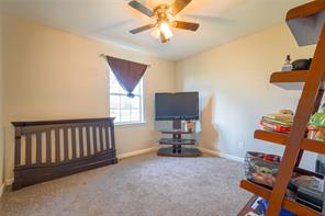 200 W Greenbriar Street - Photo 19