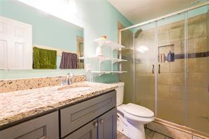 200 W Greenbriar Street - Photo 21