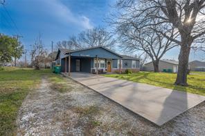 200 W Greenbriar Street - Photo 3