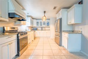 200 W Greenbriar Street - Photo 8