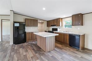 707 W 8th Street - Photo 7