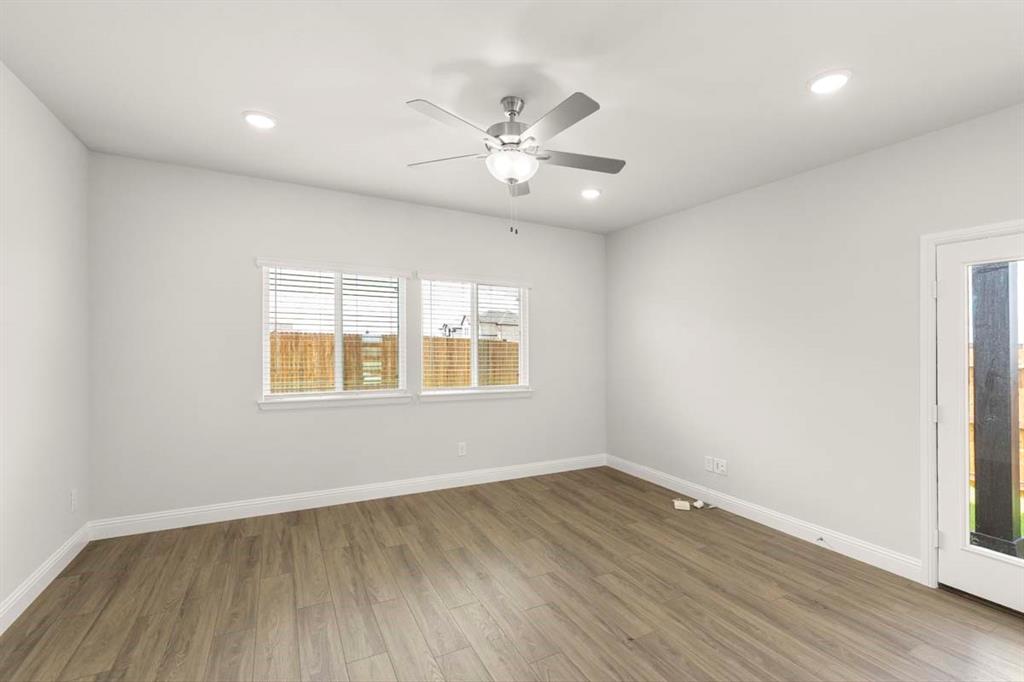 451 Sweet Spring Drive - Photo 5
