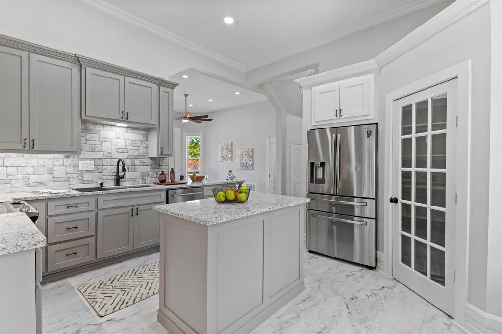 1401 Arp Street - Photo 14