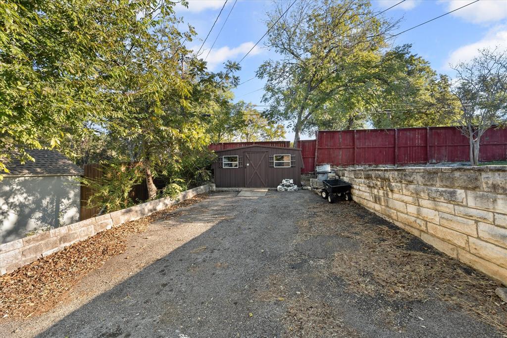 837 White Oak Drive - Photo 23