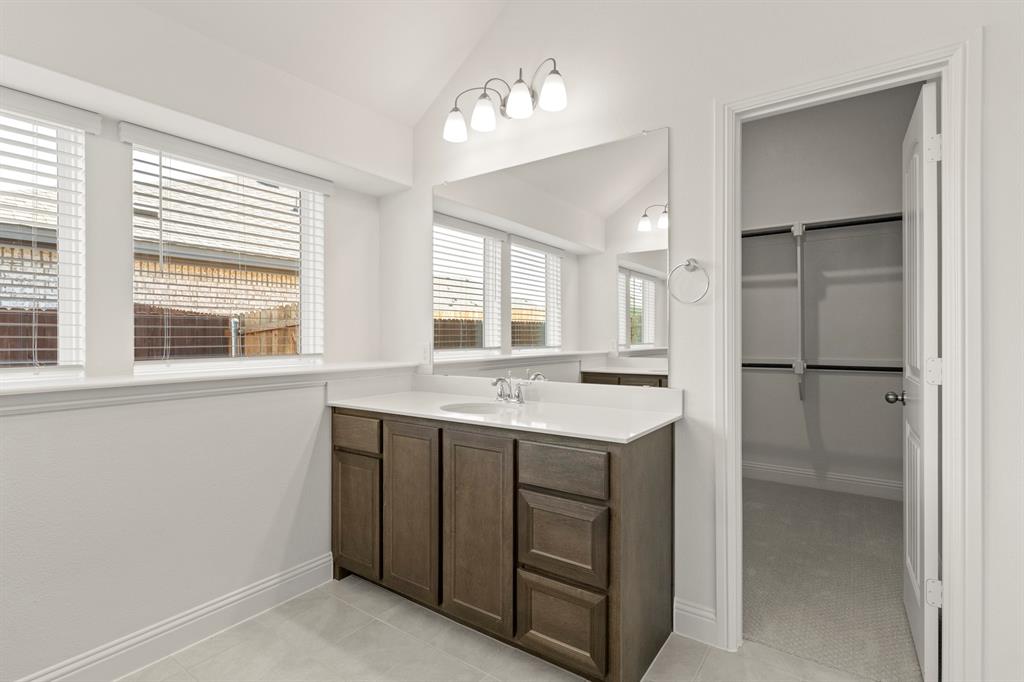 1404 Elle Lane - Photo 15