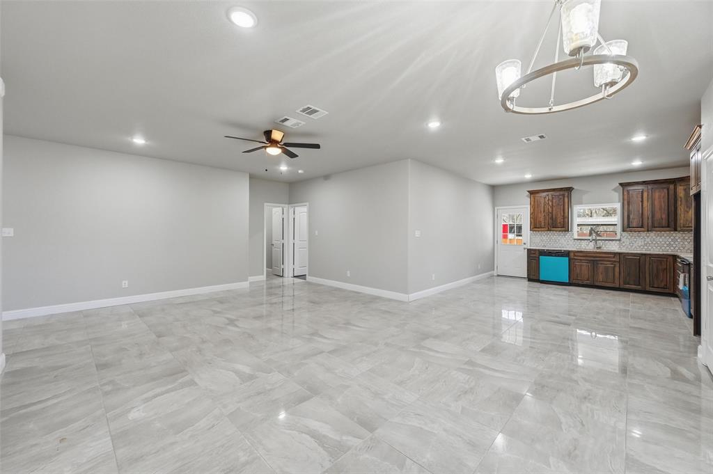 306 Lewis Street - Photo 4