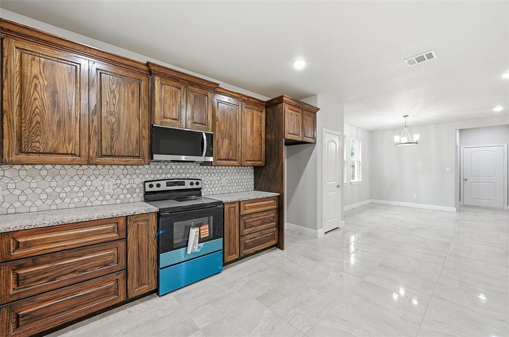 306 Lewis Street - Photo 6