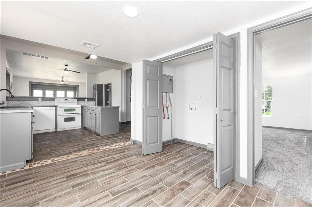 606 6th Street - Photo 12