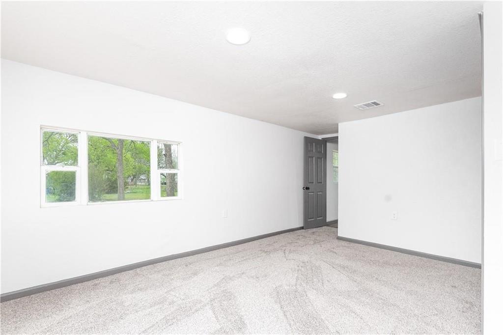 606 6th Street - Photo 18