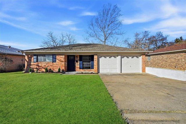 105 N Wood Avenue