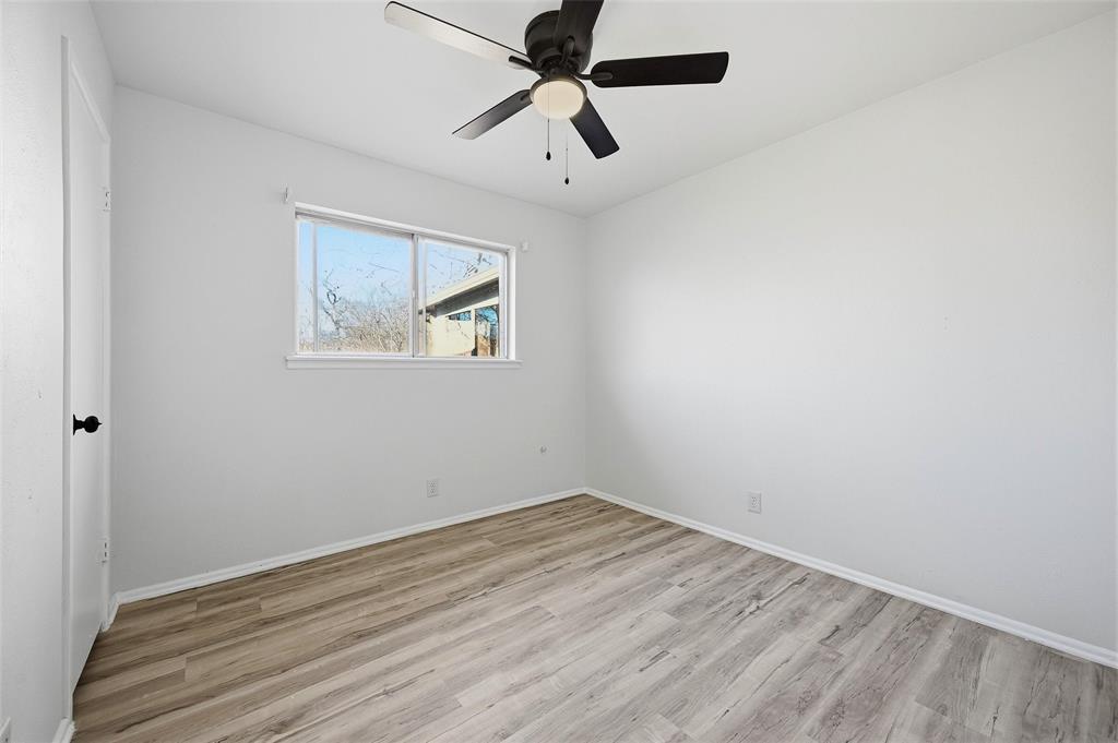 105 N Wood Avenue - Photo 15