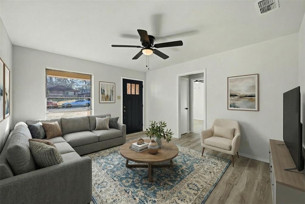 105 N Wood Avenue - Photo 3