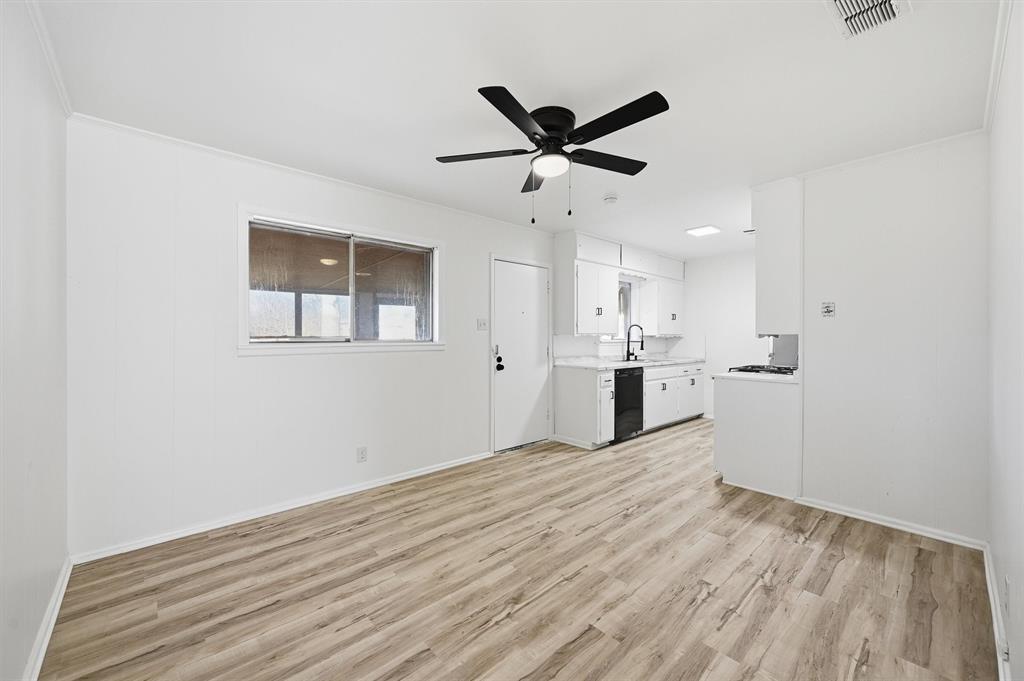105 N Wood Avenue - Photo 6