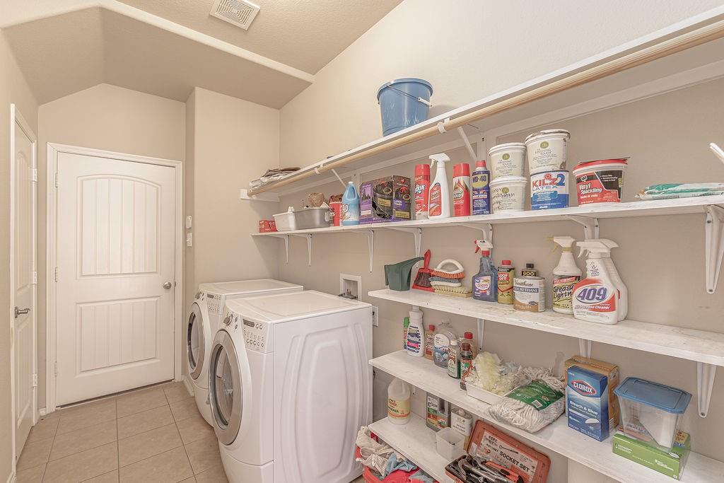 6811 Gamecock Court - Photo 14
