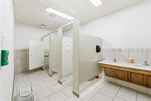 1301 E Weatherford Street - Photo 32