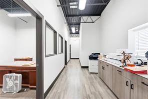 1301 E Weatherford Street - Photo 8
