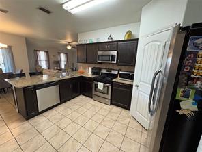 1213 Walnut Cliff Court - Photo 4