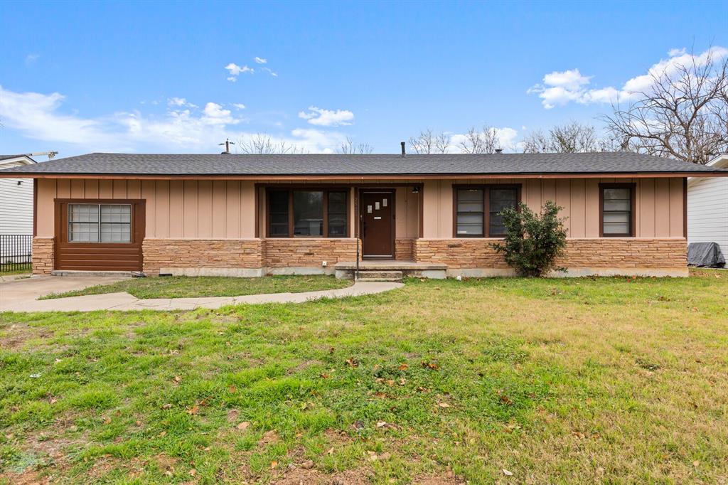 2506 S 24th Street - Photo 1