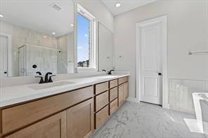 2414 Drummond Street - Photo 11