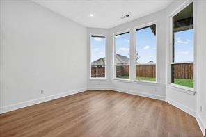 2408 Drummond Street - Photo 21