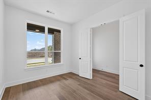 2716 Railway Street - Photo 15