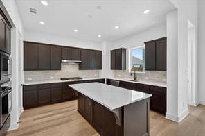 2716 Railway Street - Photo 2