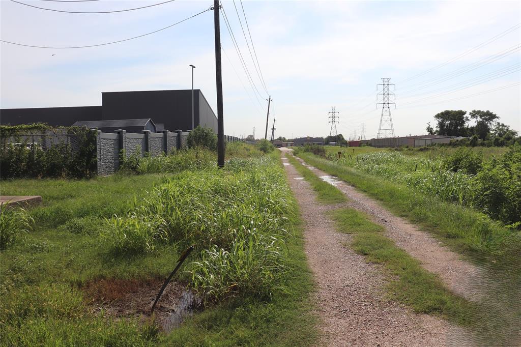 427 Procter Road - Photo 1