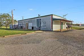 8430 W US 380 - Photo 4