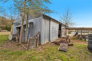 241 County Road 2153 - Photo 10
