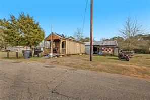 241 County Road 2153 - Photo 3