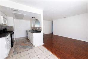 805 Brookshire Circle - Photo 6